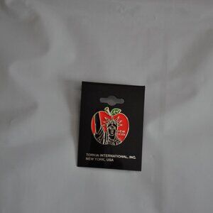Torkia International The Big Apple New York Statue of Liberty USA Pin 1" NEW